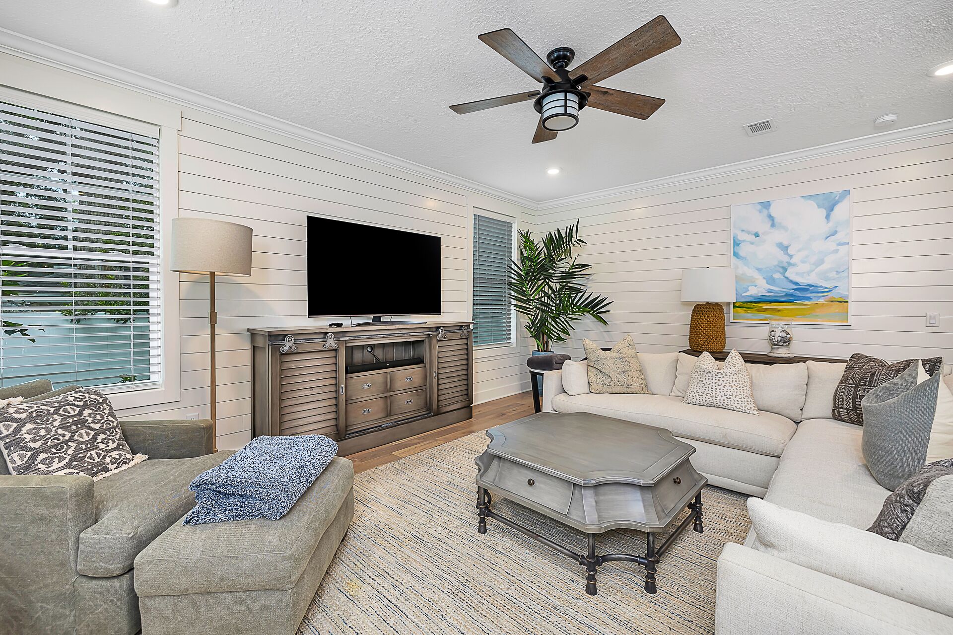 Beautiful New Home minutes away from everything 