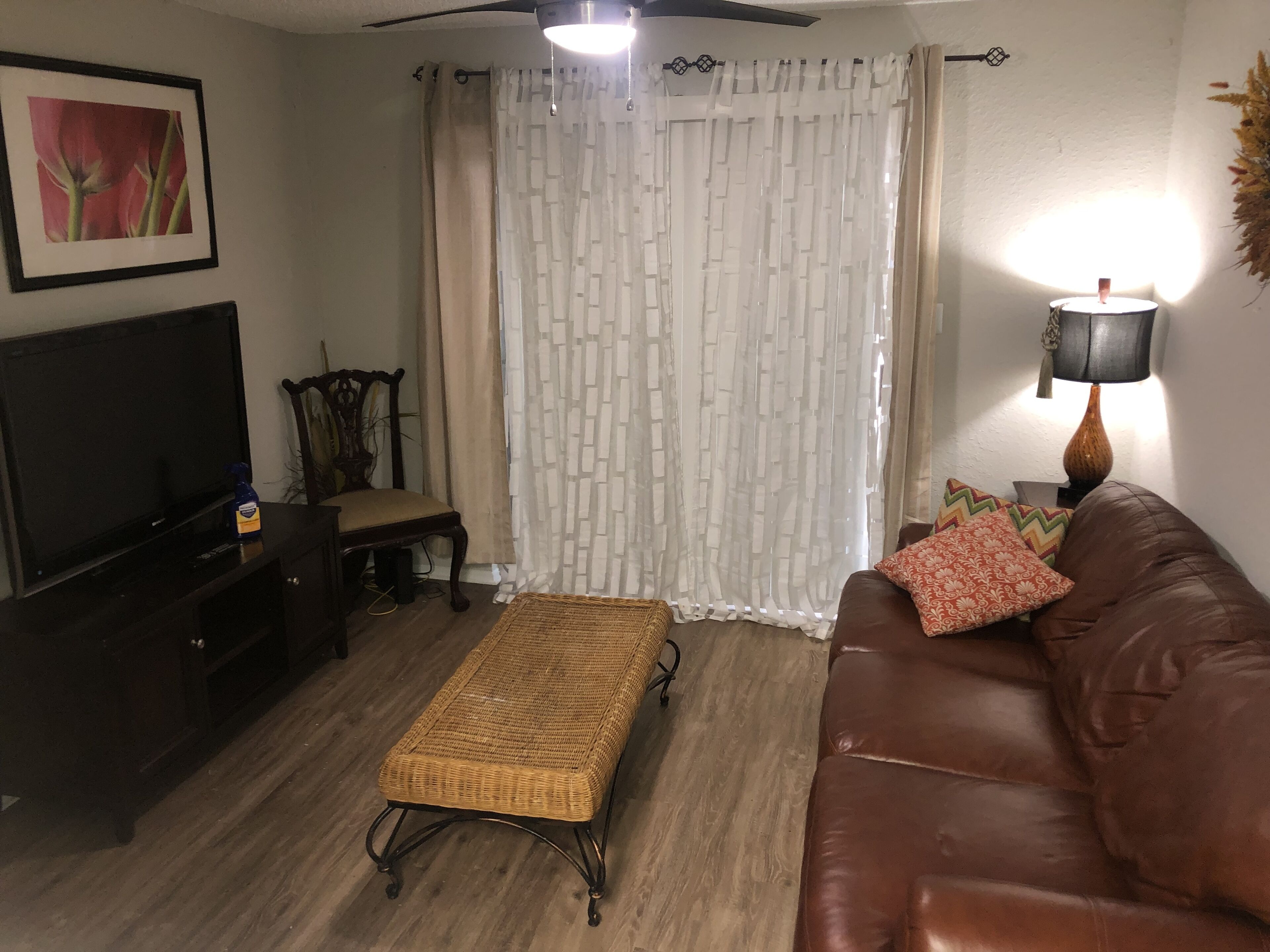 Lovely 1-bedroom rental space with free parking