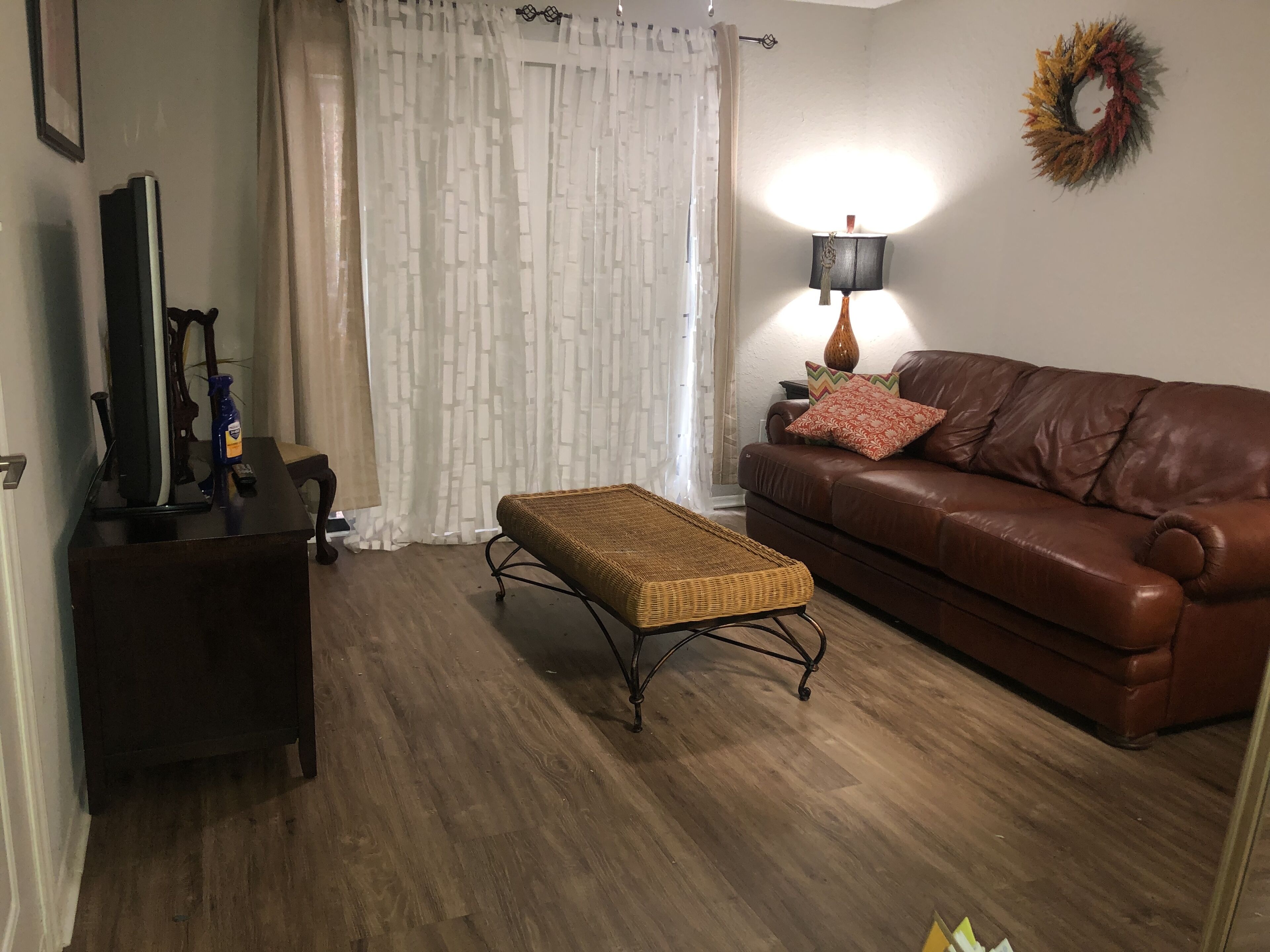 Lovely 1-bedroom rental space with free parking