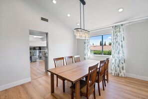 Dining - Breathtaking LV Strip SkyView with Modern Renovation (Las Vegas)