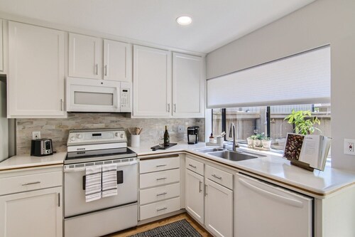 Charming Two Bedroom Condo - East Ranch Gem