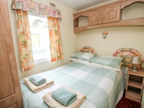 4 Schlafzimmer, individuell dekoriert, individuell eingerichtet