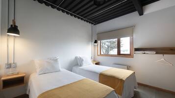 Standard Twin Room | Free WiFi, bed sheets