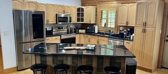 Beautiful Cabin few minutes away from Lake Lure and Chimney Rock