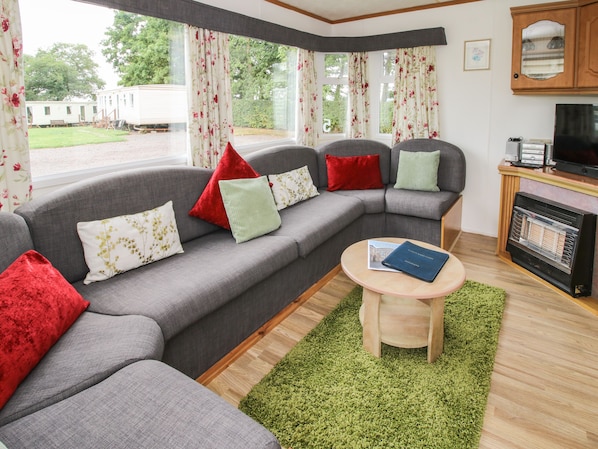 Living room - 5 Old Orchard (Much Wenlock)