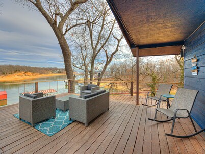 Lakefront Home-Boat Slip, Sandy Beach, Sleeps 12- July Dates Open
