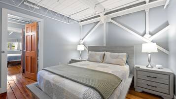 2 多间卧室、免费 WiFi、床单