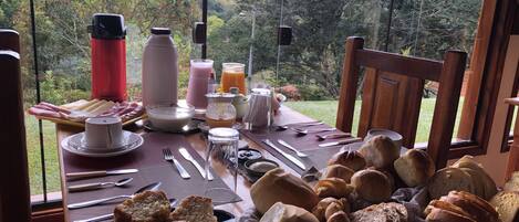 Petit déjeuner buffet compris tous les jours