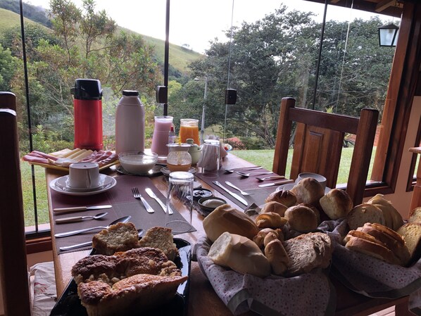 Gratis frukostbuffé varje dag 