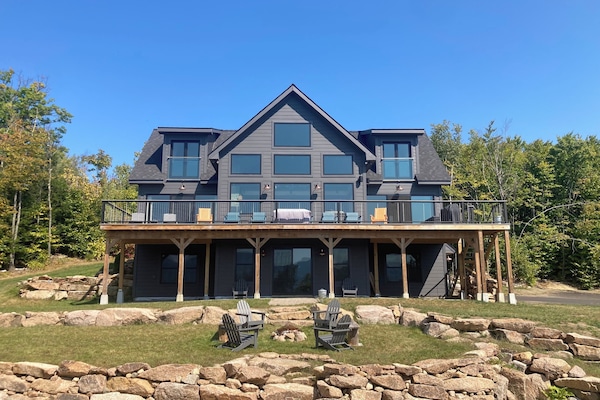 Mega Vista Mountain Lodge