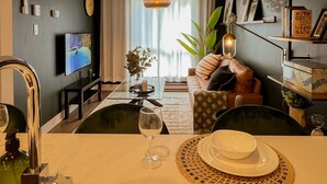 Smart TV, books