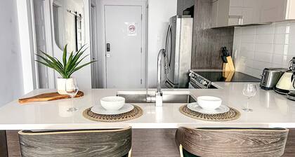 ★Spacious*Business suite 1BR+den*24/7 Gym*Terrace★