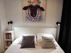 1 Schlafzimmer, schallisolierte Zimmer, Bügeleisen/Bügelbrett