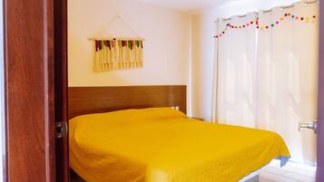 Chambre Supérieure | Fer et planche à repasser, Wi-Fi gratuit, draps fournis