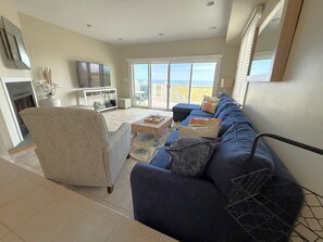 TV connectée, cheminée