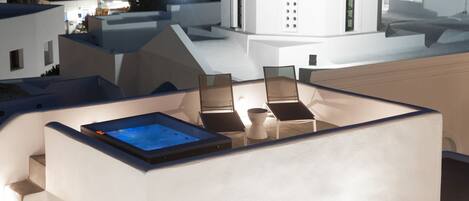 Deluxe Room, Hot Tub | Terrace/patio