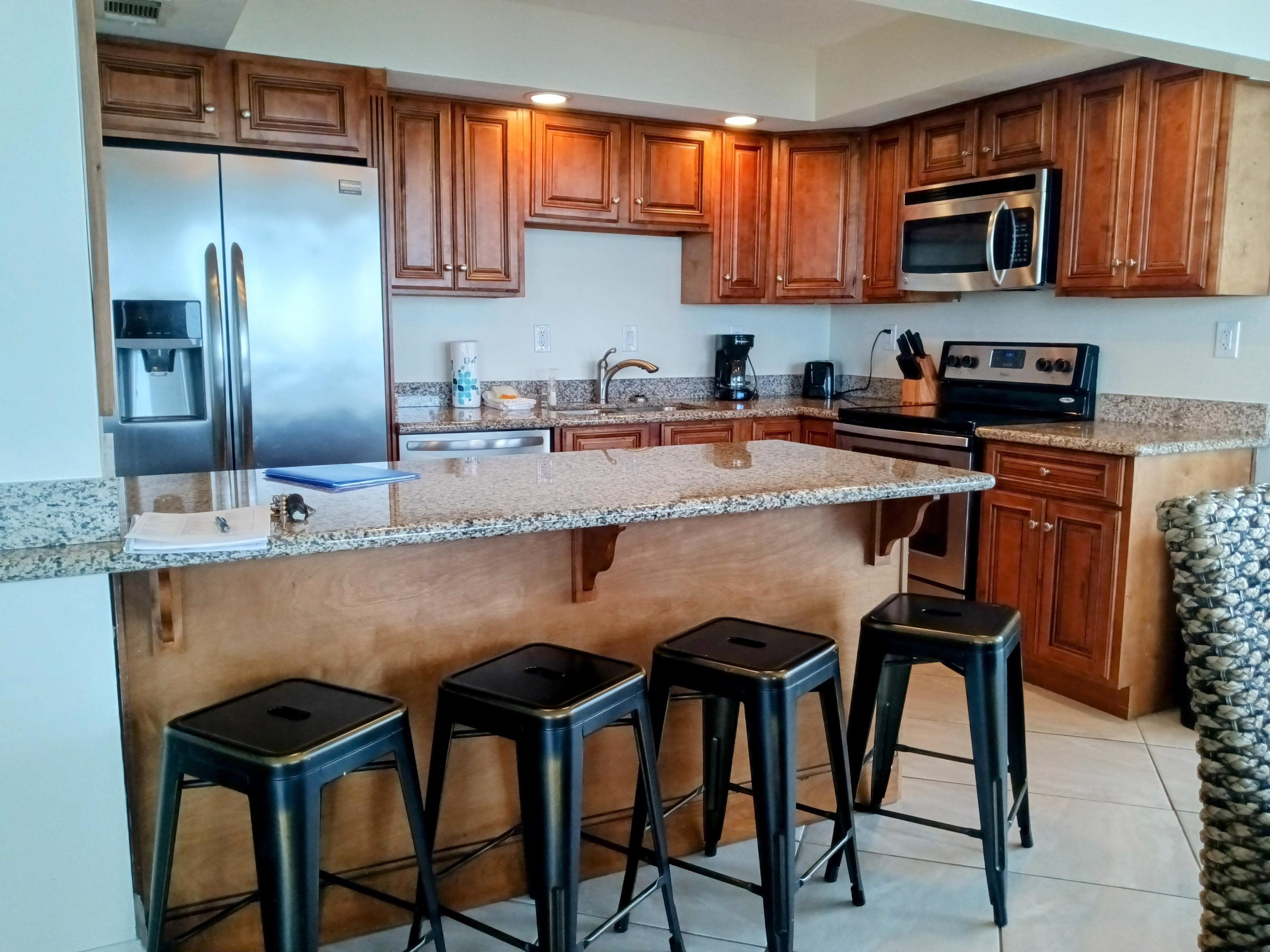 Panoramic Views - Resort pool and hot tub