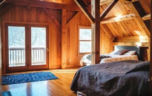 4 Schlafzimmer, Zimmersafe, Schreibtisch, Bügeleisen/Bügelbrett