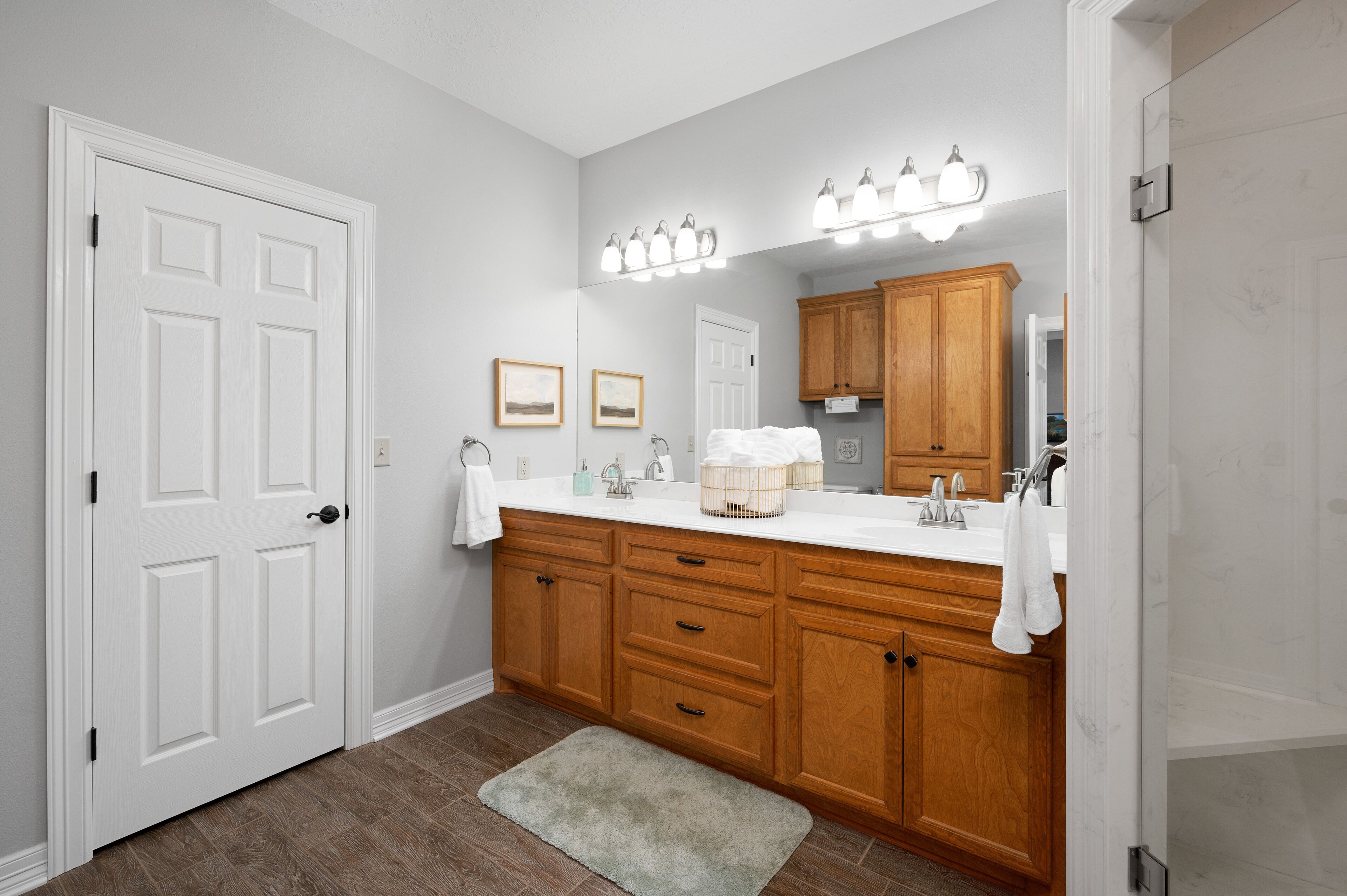 Cozy Cottage, Lakeview, Firepit, and Fishing @ Jolie Vue