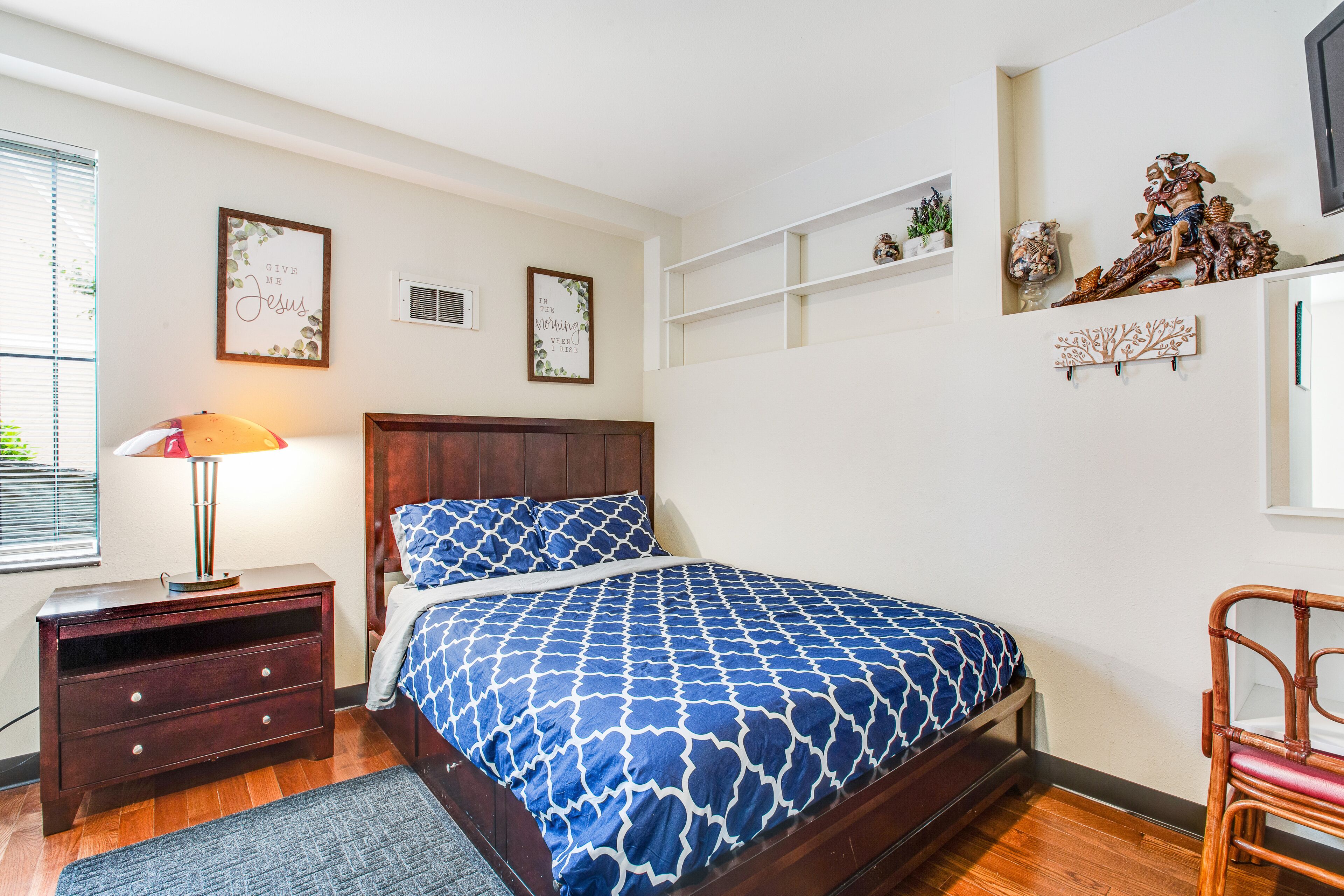 Conveniently located South Seattle studio with WiFi - close to downtown