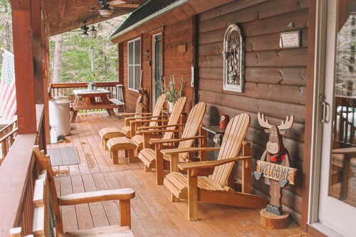 Don’t miss Cooperstown baseball hall of fame weekend! LOG CABIN still available!