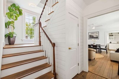 Private Pool & Historic Home-‘The Walled Garden’