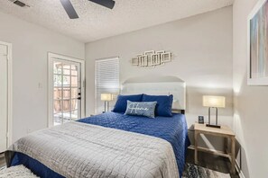 2 bedrooms, desk, iron/ironing board, free WiFi