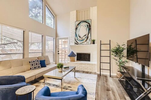 Townhome Medical Ctr/Six Flags/La Cantera/Rim