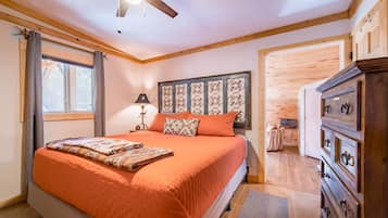 1 slaapkamer, een strijkplank/strijkijzer, wifi, beddengoed