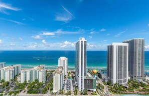 Exterior - 3505 Hyde Beach House 2 B the Best Ocean View 35 Floor (Hollywood)