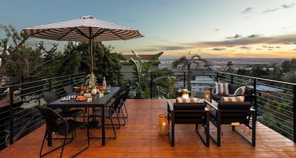 Avalon III by Avantstay Mins to Gaslamp, Zoo & Airport Beautiful Deck w/ BBQ