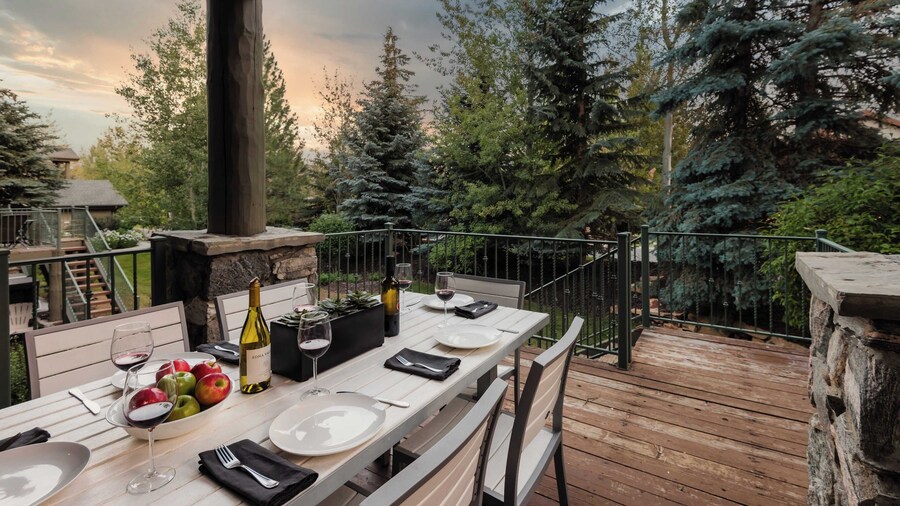 Conifer by Avantstay Secluded Cabin Amongst the Trees w/ Hot Tub