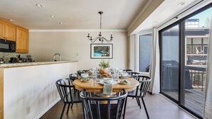 Apartemen (4 Bedrooms) | Interior