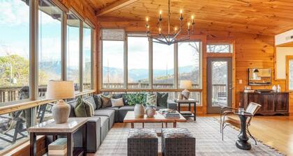 Chestnut by Avantstay Mountain Cabin w/ Treetop Views, Hot Tub & Game Room!