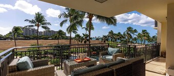 Hale Moana by Avantstay Incredible Hawaii Beach Resort w/ Pool & Hot Tub!