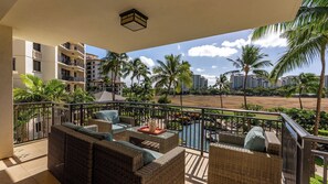 Interior - Hale Moana by Avantstay Incredible Hawaii Beach Resort w/ Pool & Hot Tub! (Kapolei)