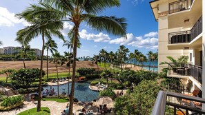 Interior - Hale Moana by Avantstay Incredible Hawaii Beach Resort w/ Pool & Hot Tub! (Kapolei)