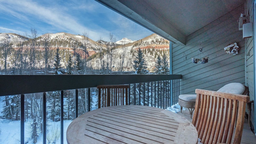 Riverside Condos C202 by Avantstay Condo Close To Downtown, Town Park & Ski Lift #8