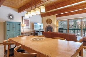 Interior - Riverside Condos D01 by Avantstay Condo Close To Downtown, Town Park & Ski Lift #8 (Telluride)