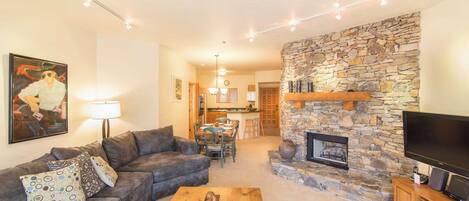 Apartment (3 Bedrooms) | Front of property