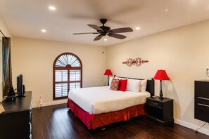 ヴィラ (4 Bedrooms) | 4 室のベッドルーム、アイロン / アイロン台、ベビーベッド (無料)、ベッドシーツ