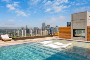 Outdoor pool - Stubbs by Avantstay Brand New Condo in Austin w/ Amazing Amenities! (Austin)