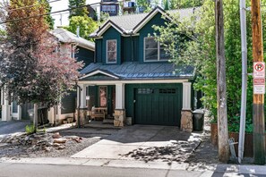 Casa (5 Bedrooms) | Vista frontal de la propiedad