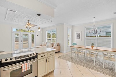 Seacrest by Avantstay 8 BDR Home in Destin w/ Pool!