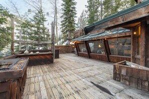 Interior - Walk to Palisades Village + Ski Lifts 5BR w/ Mtn Views Mt. Jola by Avantstay (Olympic Valley)