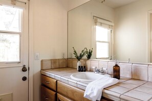 Free toiletries, towels, soap, shampoo