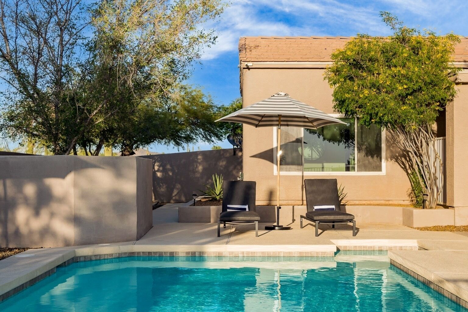 Ironwood by Avantstay Secluded Ranch Home w/ Pool & Private Horse Stables!