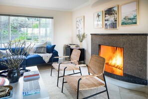 House (4 Bedrooms) | Interior - Villa Valencia by Avantstay Entertainers Dream w/ Outdoor Kitchen, Spa & Views (La Jolla)