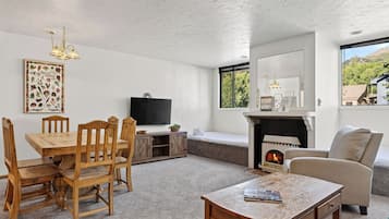 Casa (2 Bedrooms) | Interior