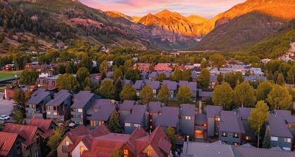Telluride Lodge 311 by Avantstay Close to Slopes & Town!